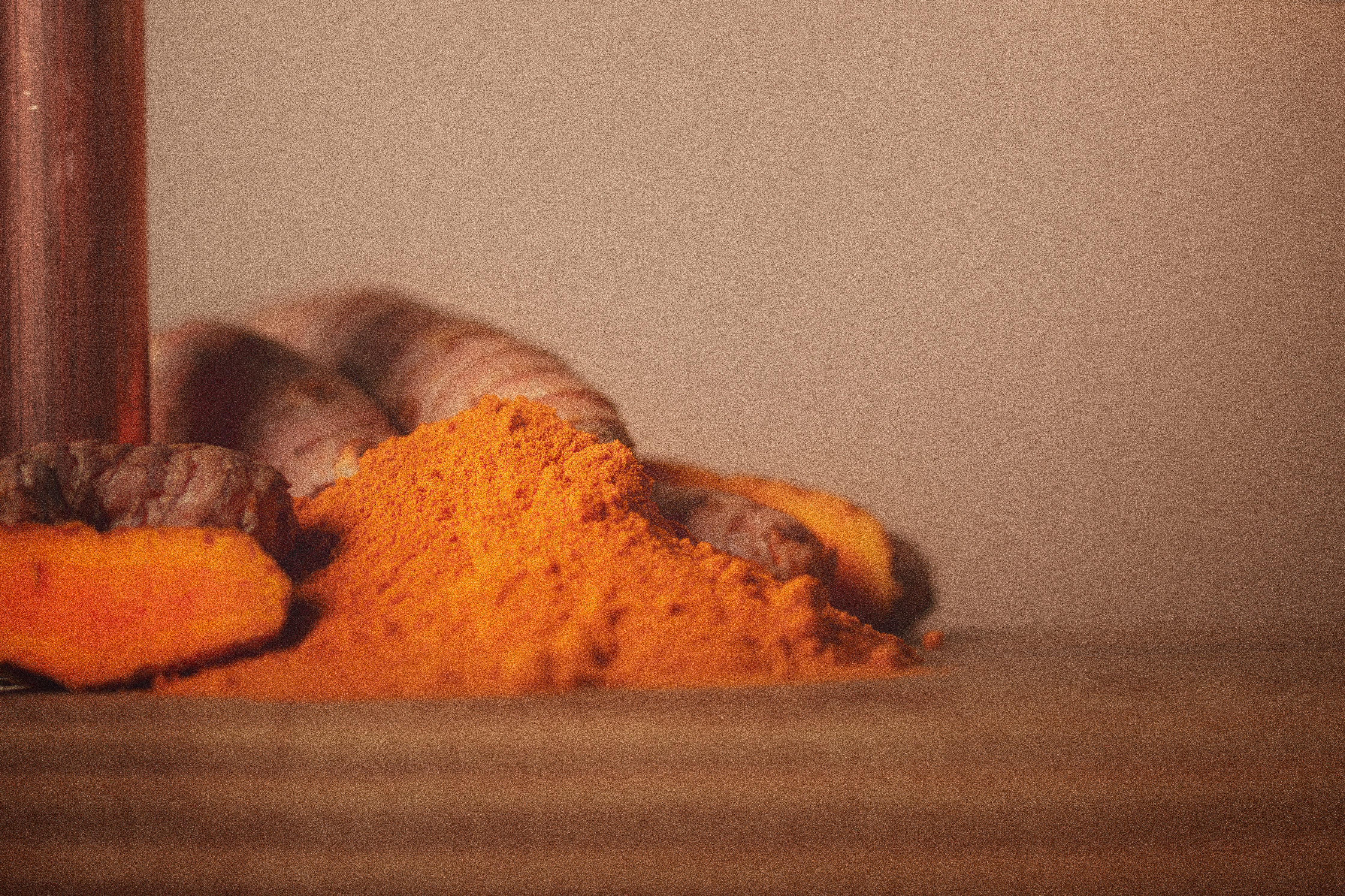 Fresh turmeric whole and powdered